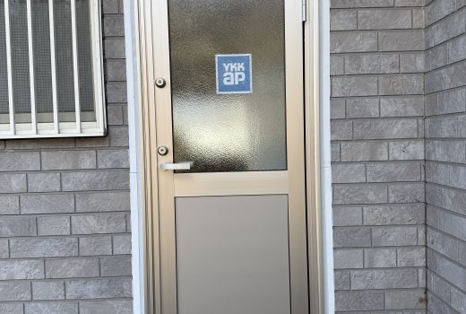 新しい勝手口ドアで快適・安心に‼️