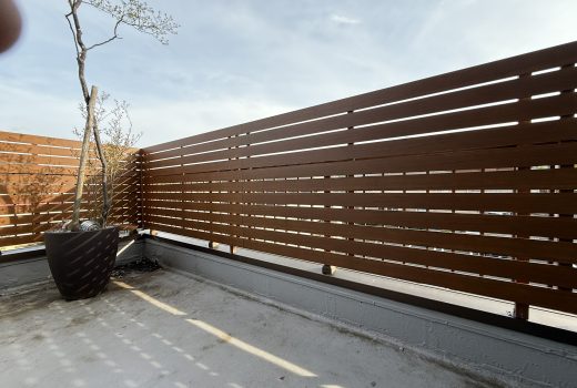目隠し＆通風を両立するベランダフェンス☝️