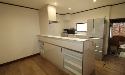 【収納棚タイプ】