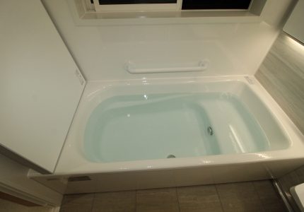 【鋳物ホーロー浴槽】