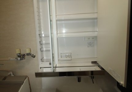 【スタイリッシュ３面鏡】