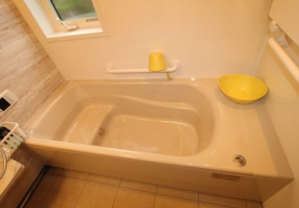 【鋳物ホーロー浴槽】