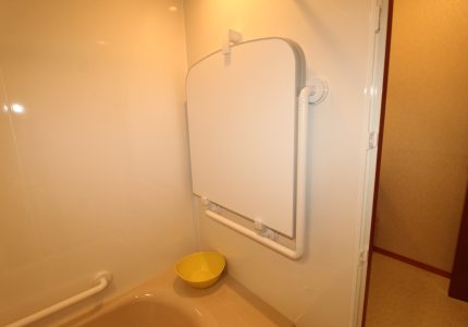 【安心ハンドバー Ｌ型(風呂フタフック付)】