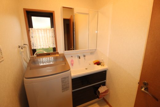 洗面化粧台を新しく、水まわりの快適さをアップ🆙