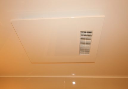 【浴室暖房乾燥機】