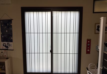 【縦繫吹寄格子】