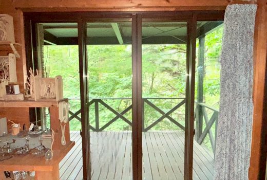 静かで快適な別荘空間を実現する内窓🎶