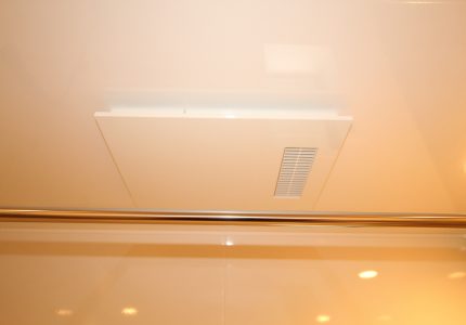 【浴室暖房乾燥機】