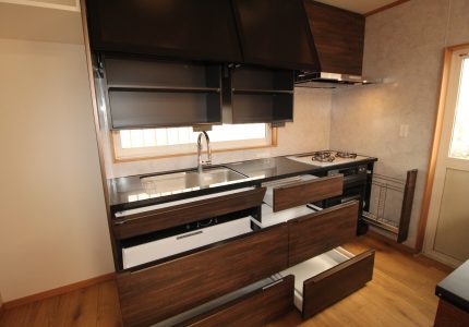 【足元スライドキャビネット】